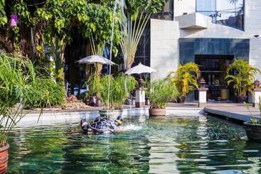 酒店 Mercure Chiang Mai