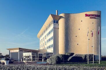 هتل Mercure Compiegne Sud
