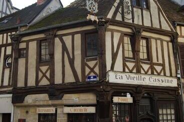 هتل Mercure Compiegne Sud
