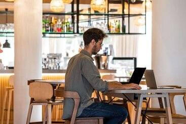 هتل Mercure Compiegne Sud