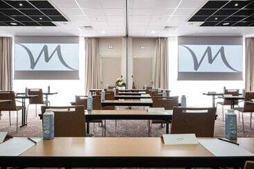 هتل Mercure Compiegne Sud