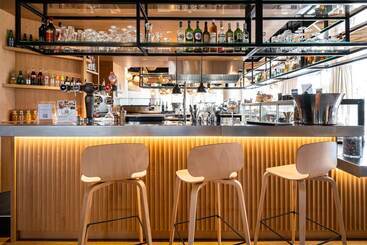 هتل Mercure Compiegne Sud