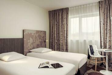 هتل Mercure Compiegne Sud