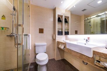 Millennium Harbourview Hotel Xiamen Near Metro Station & Zhongshan Road