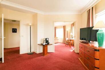 هتل Pullman Bucharest World Trade Center