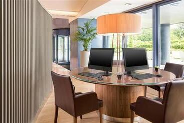 هتل Sheraton Lake Como