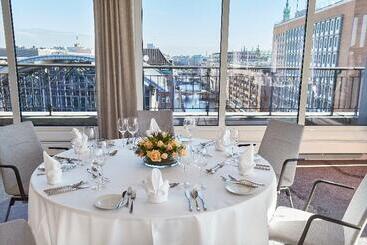 Steigenberger Hotel Hamburg - Hamburg