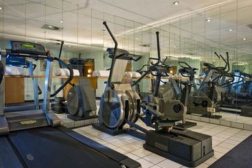 Отель Wyndham Hannover Atrium