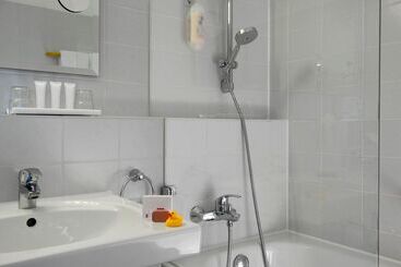 Отель Wyndham Hannover Atrium