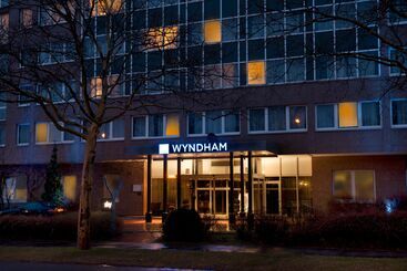 Отель Wyndham Hannover Atrium