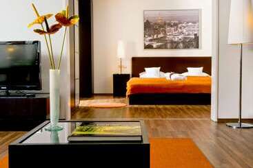 Отель Wyndham Hannover Atrium