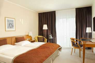 Отель Wyndham Hannover Atrium