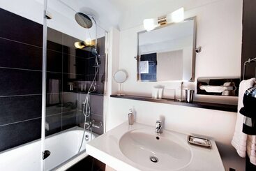 Отель Wyndham Hannover Atrium
