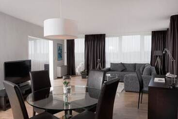 Отель Wyndham Hannover Atrium
