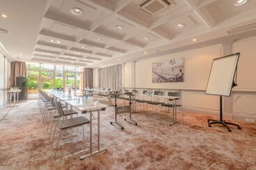 استراحتگاه Holiday Inn Nice   Port St Laurent, An Ihg