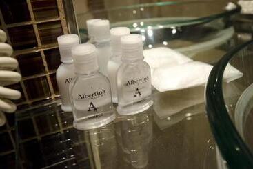 هتل Albertina Boutique