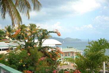 هتل Bird Rock Beach