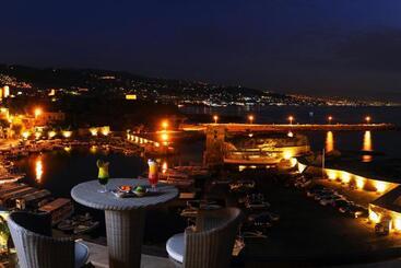 هتل Byblos Sur Mer