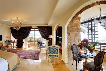 هتل Byblos Sur Mer
