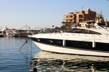 هتل Byblos Sur Mer