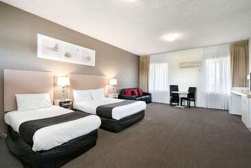 هتل Comfort Inn & Suites King Avenue