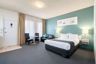 هتل Comfort Inn & Suites King Avenue