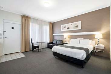 هتل Comfort Inn & Suites King Avenue