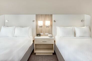 هتل Crowne Plaza Cleveland At Playhouse Square, An Ihg