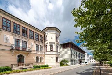 هتل Dorint Am Goethepark Weimar
