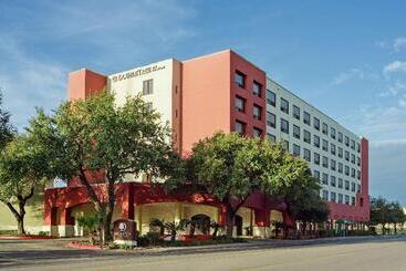 호텔 Doubletree By Hilton San Antonio Downtown