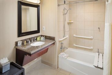 هتل Doubletree By Hilton Los Angeles   Commerce