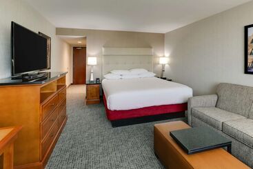 هتل Drury Inn & Suites Phoenix Airport