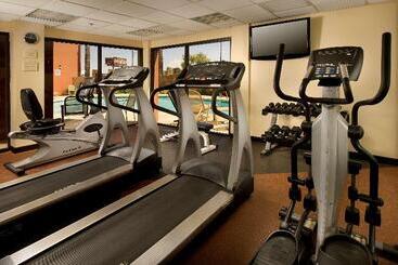 هتل Drury Inn & Suites Phoenix Airport