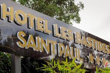 هتل Les Bastides Saint Paul