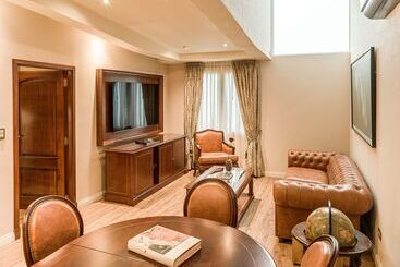 هتل Melia Recoleta Plaza
