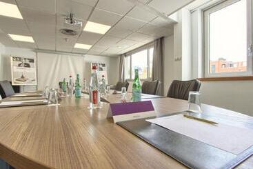 هتل Mercure Paris 19 Philharmonie La Villette