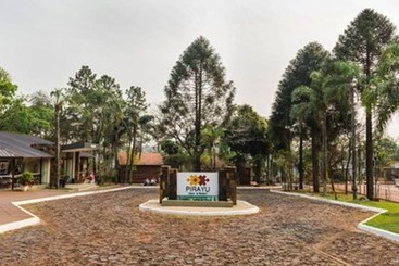 Pirayu Hotel & Resort