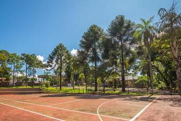 Pirayu Hotel & Resort