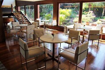 هتل Yacht & Golf Club Paraguayo, A Tribute Portfolio Resort
