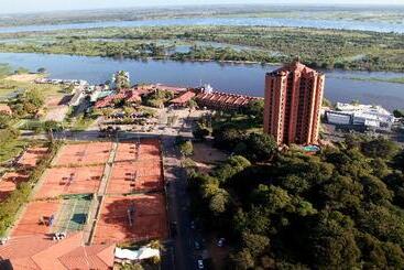 هتل Yacht & Golf Club Paraguayo, A Tribute Portfolio Resort