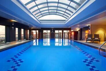 Отель Sheraton Grand Sydney Hyde Park