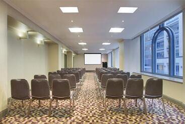 Отель Sheraton Grand Sydney Hyde Park