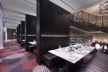 Отель Sheraton Grand Sydney Hyde Park