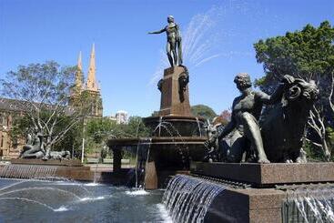 Отель Sheraton Grand Sydney Hyde Park