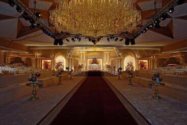 Sheraton Kuwait, A Luxury Collection Hotel, Kuwait City
