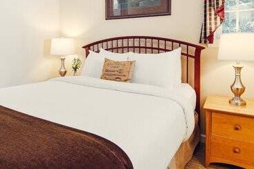هتل The Essex Resort & Spa