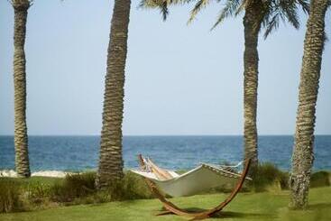 هتل The Ritzcarlton, Bahrain