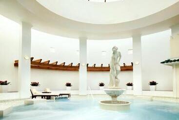 هتل The Ritzcarlton, Bahrain