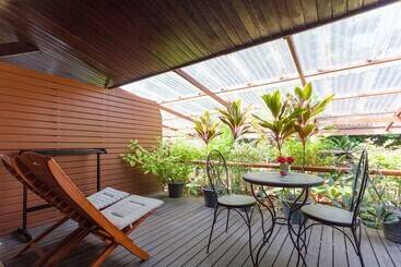 هتل Tropica Bungalow Beach