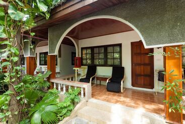 هتل Tropica Bungalow Beach